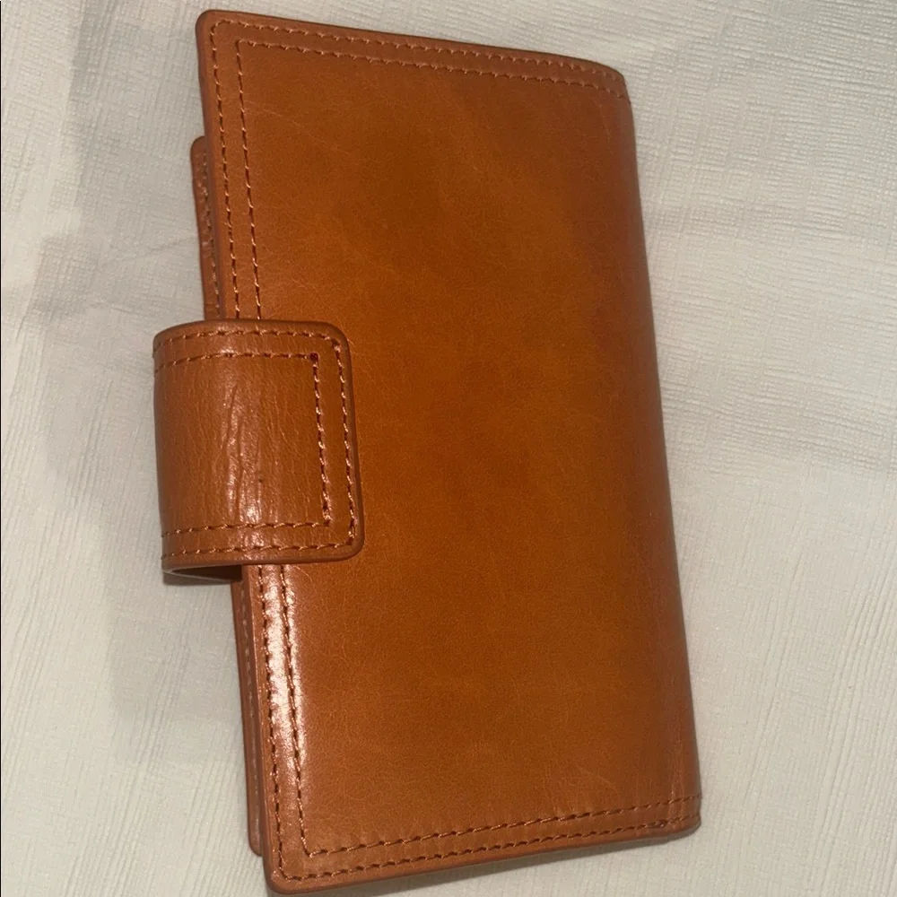 HOBO Tan Leather Wallet a lot of card slots - Picture 4 of 6